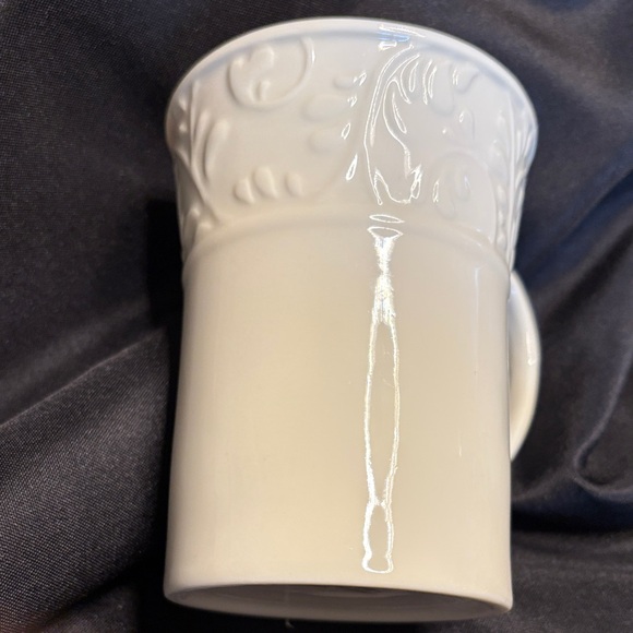 Lenox Cream Ceramic Mug - Picture 1 of 5